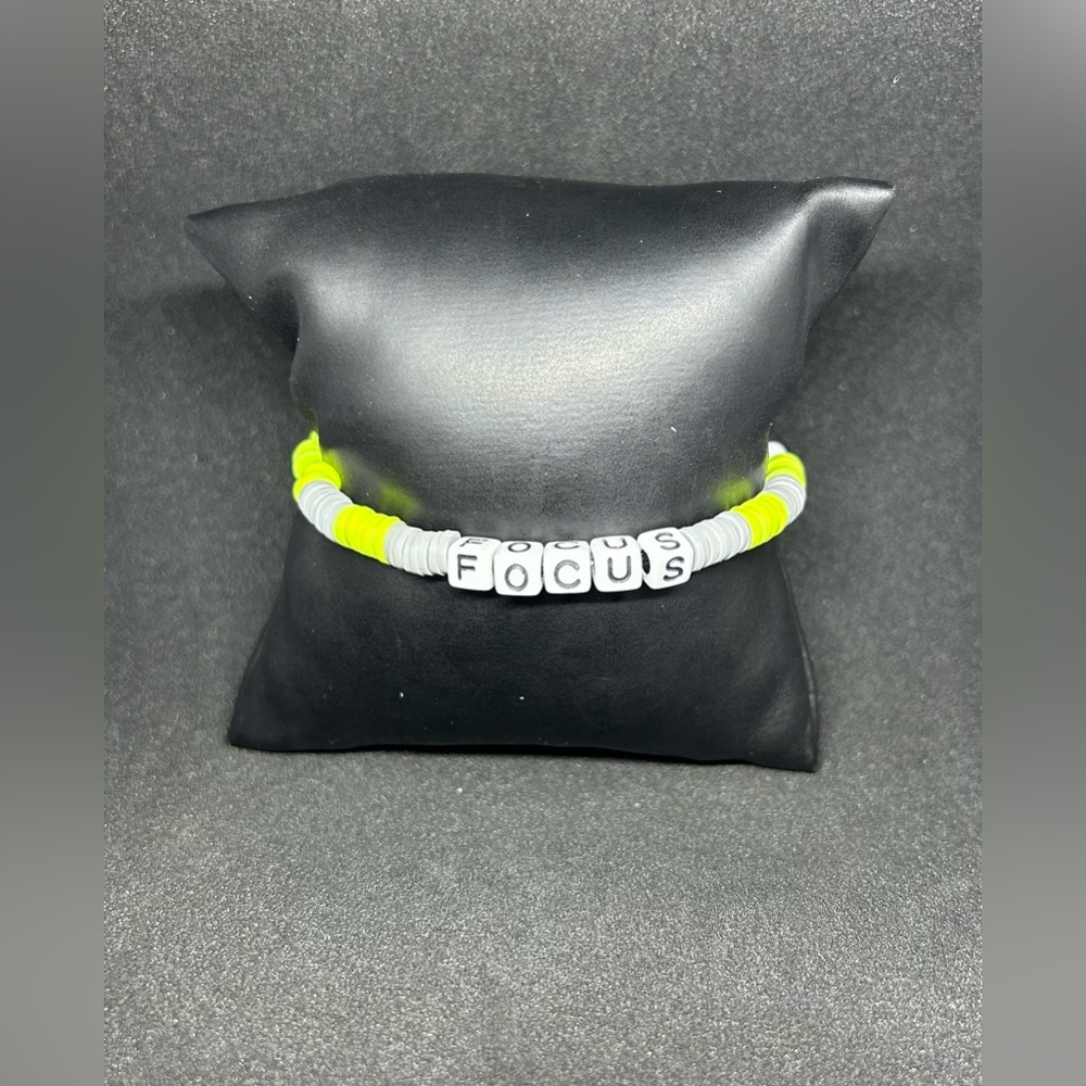 Focus (Motivational) Heishi Bracelet